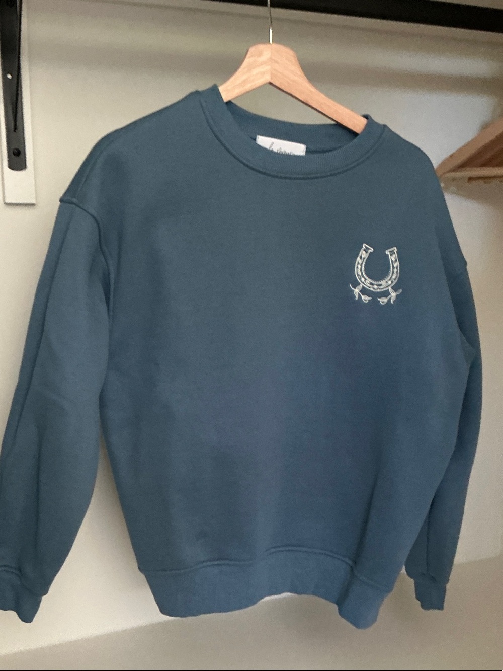 Crewneck Sweatshirt in Teal with Horseshoe Graphic